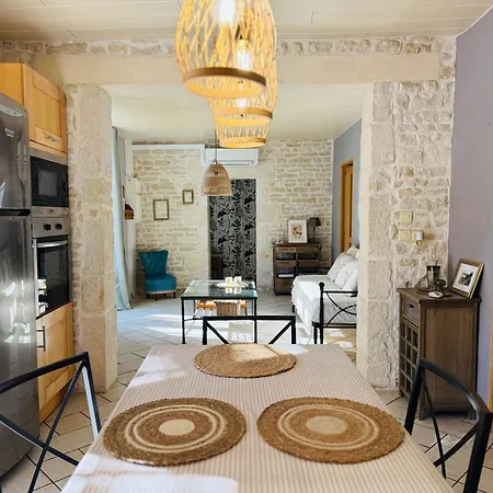 La Charentaise * Fontenille-Saint-Martin-d'Entraigues